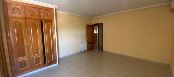 3 bedrooms House in Cuenca, Spain No. 140558 5