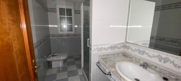 3 bedrooms House in Cuenca, Spain No. 140558 4