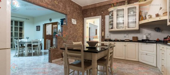 Вилла с 6 спальнями в Сиракузы, Италия № 353399 29