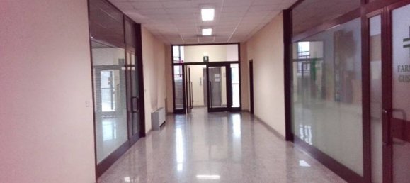 2-salle Propriété commerciale à Volpiano, Italy No. 254146 3