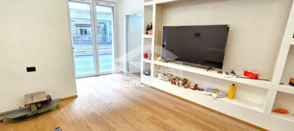 3 rooms Apartment in Rovereto, Italy No. 297054 2