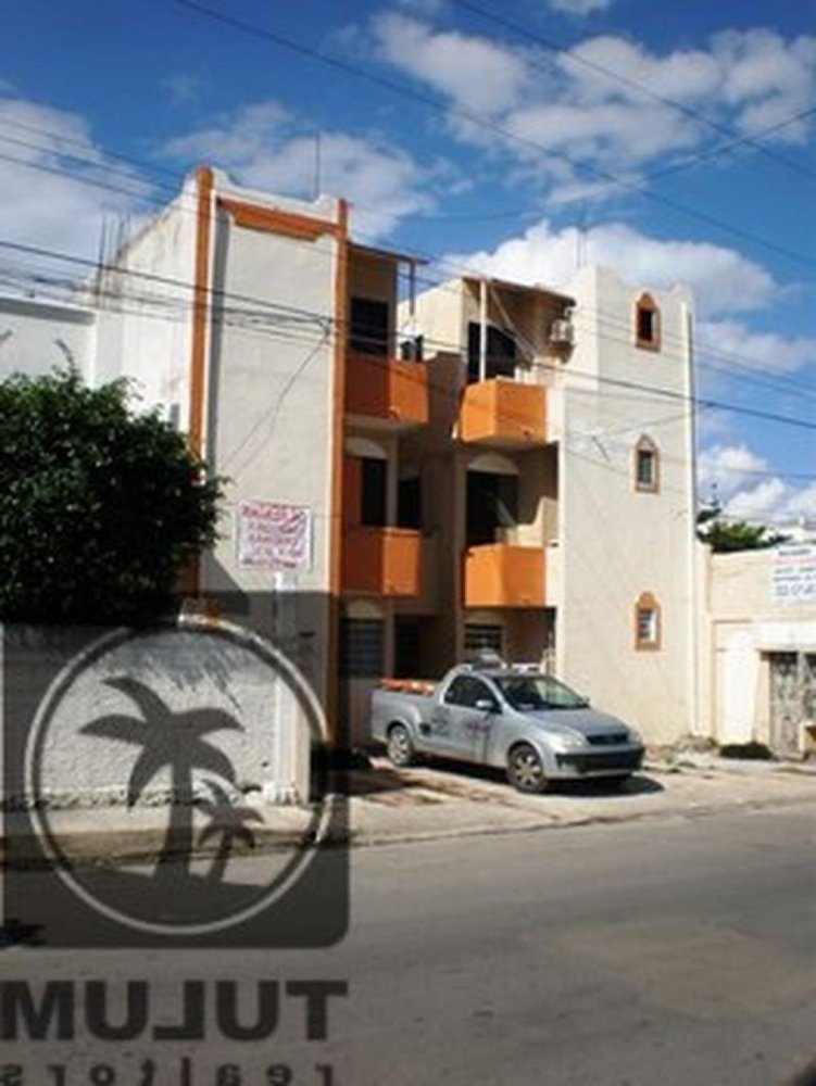 245m² Building in Solidaridad, Mexico No. 202351