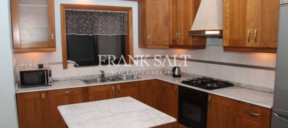 3 bedrooms Apartment in Pieta, Malta No. 8676 4