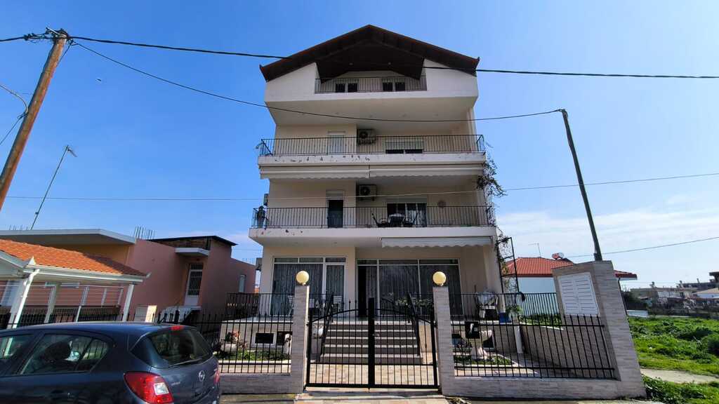 10 Schlafzimmer Gewerbliche Immobilien in Korinos, Greece, Nr. 53556
