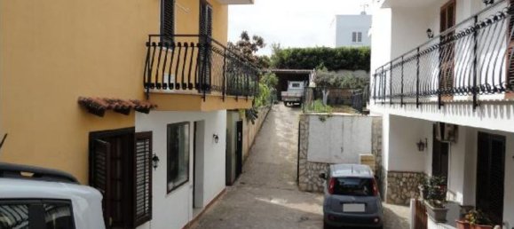 6 rooms House in Palermo, Italy No. 219790 7