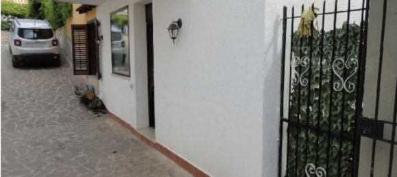 6 rooms House in Palermo, Italy No. 219790 9