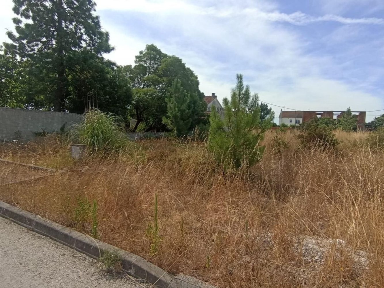  Land in Quinta do Conde, Portugal No. 203593