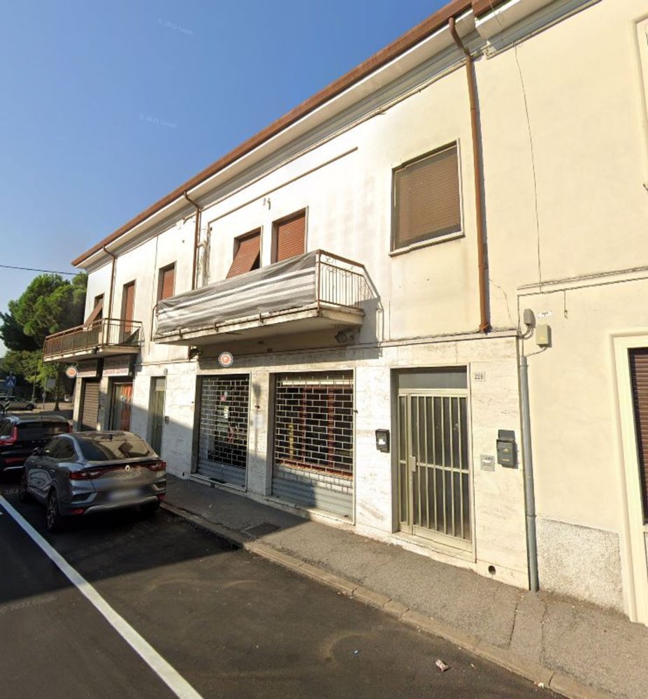 3 rooms Apartment in Verona, Italy No. 217949