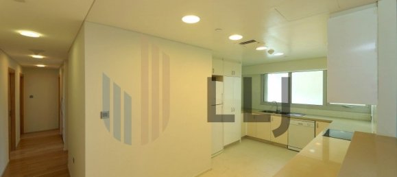 4 bedrooms Apartment in Al Raha Beach, UAE No. 56349 3