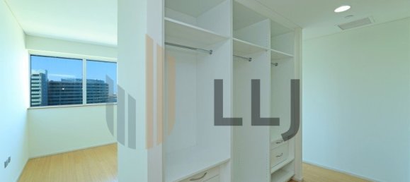 4 bedrooms Apartment in Al Raha Beach, UAE No. 56349 17