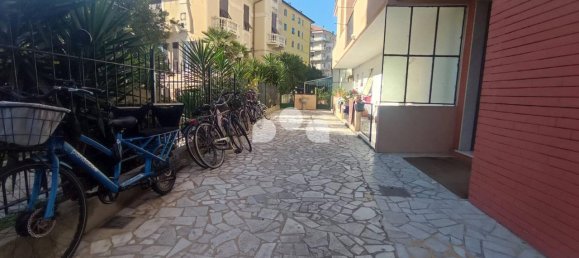 4 rooms Apartment in Chiavari, Italy No. 40994 5