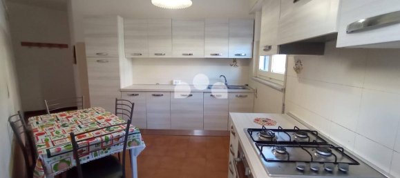 4 rooms Apartment in Chiavari, Italy No. 40994 9