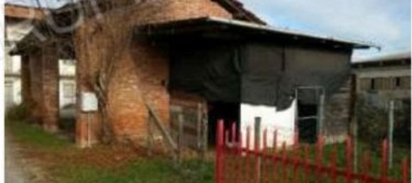 7 rooms Apartment in Oleggio, Italy No. 45286 9