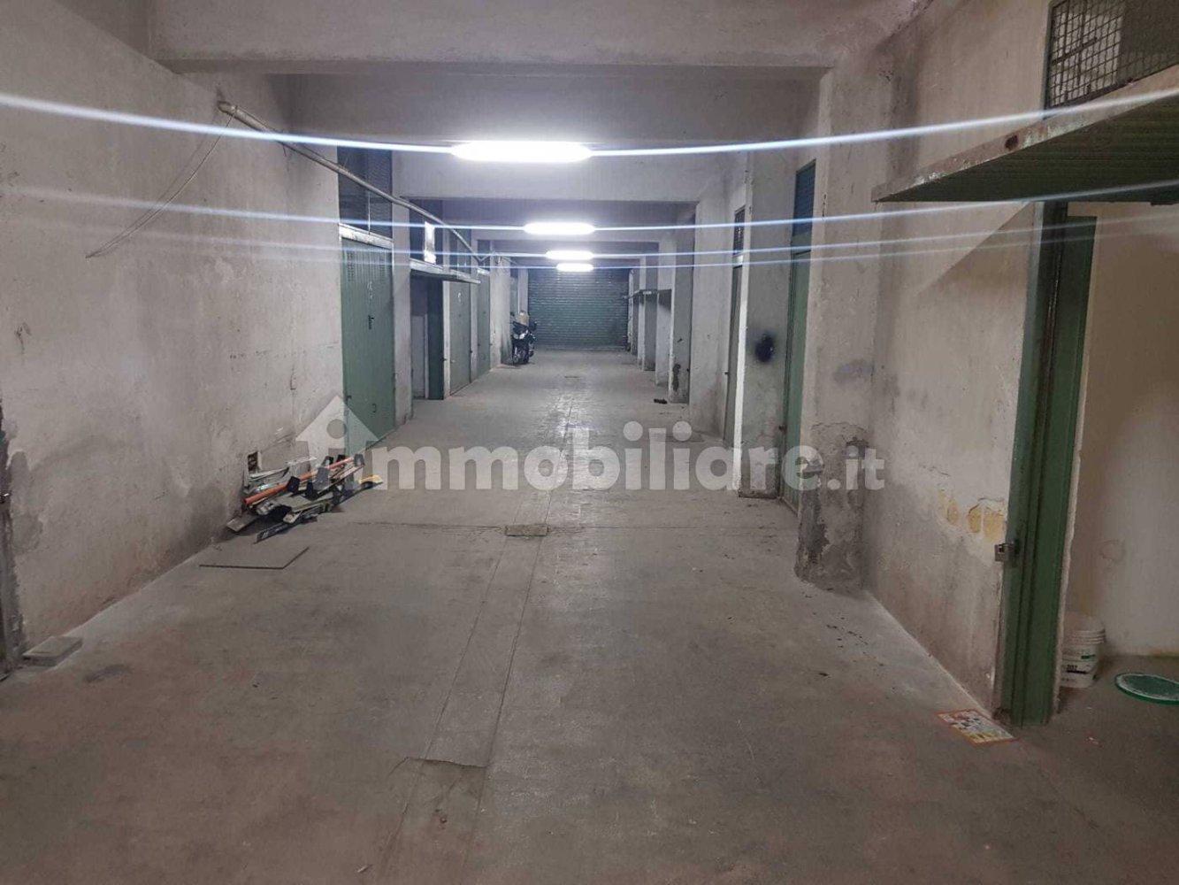 19m² Garage in Palermo, Italy No. 165727