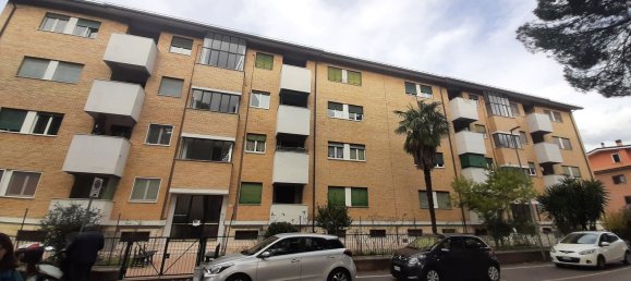 5 rooms Apartment in Mosciano Sant'Angelo, Italy No. 95416 6