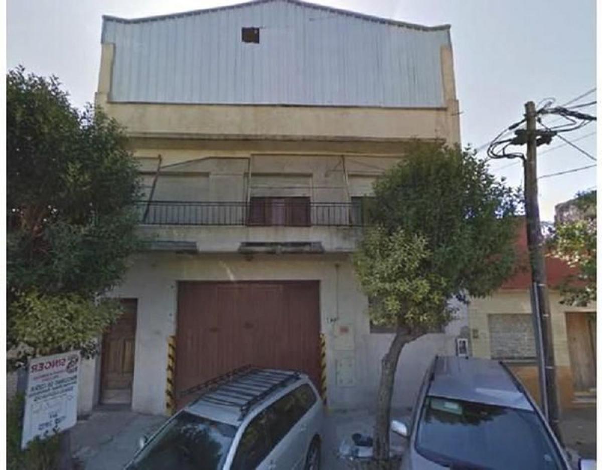  Commercial property in Vicente Lopez, Argentina No. 25037