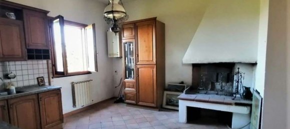6 rooms House in Lamporecchio, Italy No. 174897 7