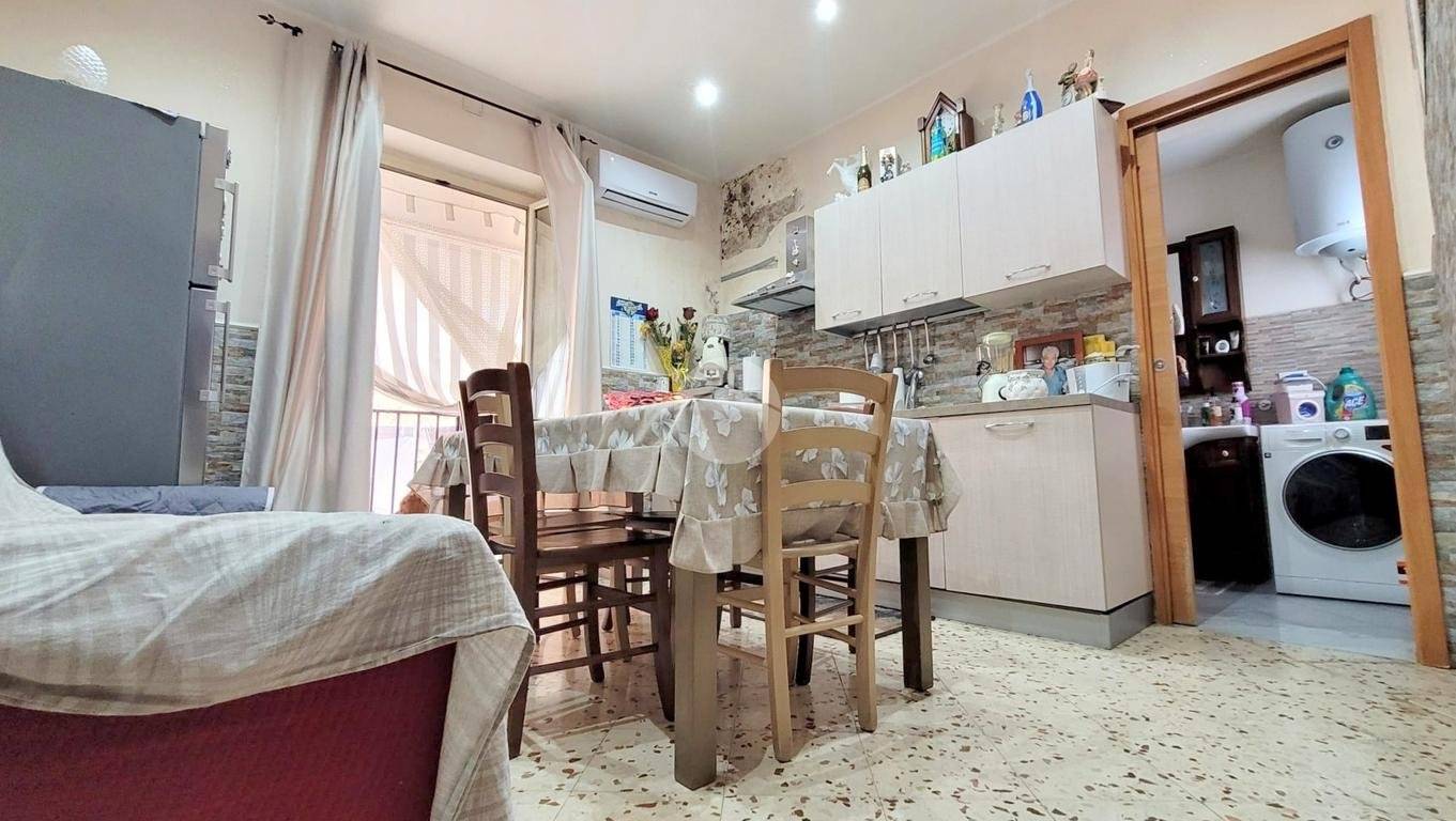 2 chambres Appartement à Palermo, Italy No. 73574