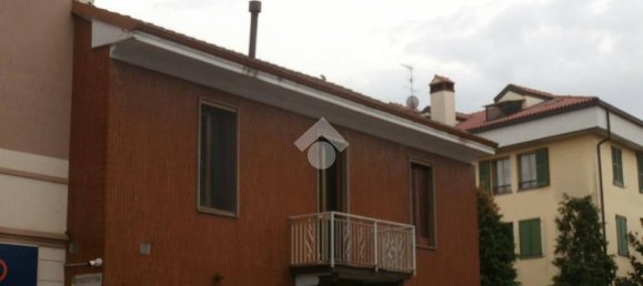 2 bedrooms House in Rozzano, Italy No. 24820 21