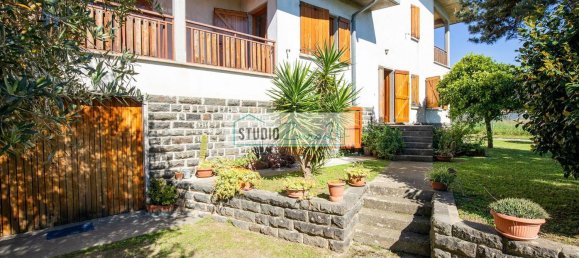 10 rooms Villa in Pietrasanta, Italy No. 195609 33