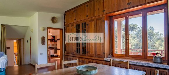 10 rooms Villa in Pietrasanta, Italy No. 195609 14