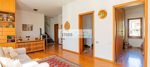 10 rooms Villa in Pietrasanta, Italy No. 195609 2