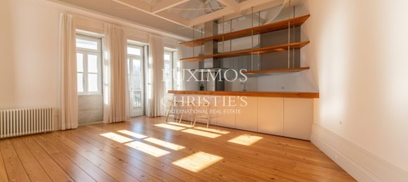 Вилла с 4 спальнями в Порту, Португалия № 120140 14