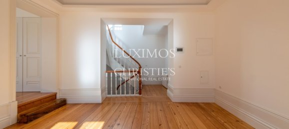 Вилла с 4 спальнями в Порту, Португалия № 120140 18