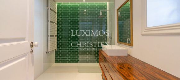 Вилла с 4 спальнями в Порту, Португалия № 120140 22