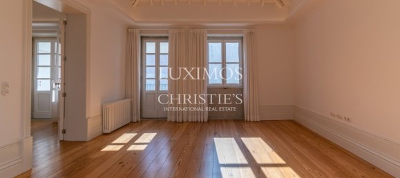 Вилла с 4 спальнями в Порту, Португалия № 120140 16