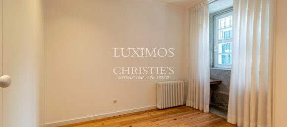 Вилла с 4 спальнями в Порту, Португалия № 120140 5