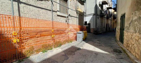 Studio in Marano di Napoli, Italy No. 15087 6