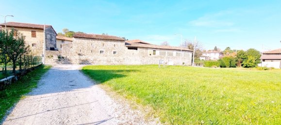 Grundstück in Udine, Italy 1300m², Nr. 179496 13