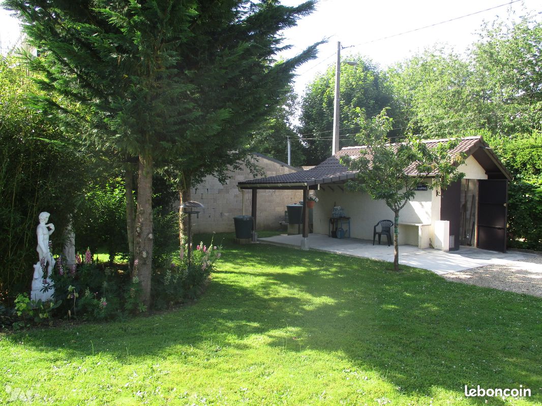 Земельный участок 409м² в Седан, Франция № 328541