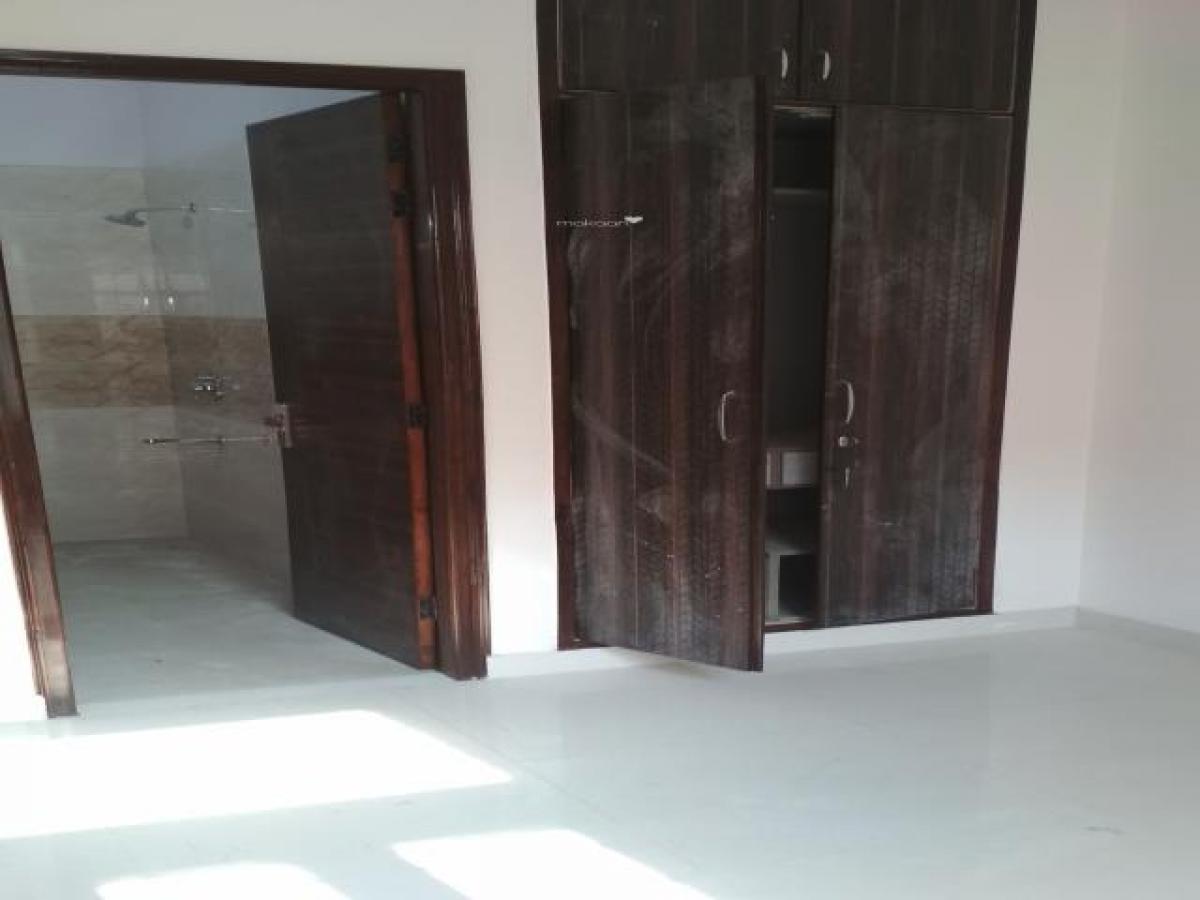 3 bedrooms House in Gurgaon, India No. 28440