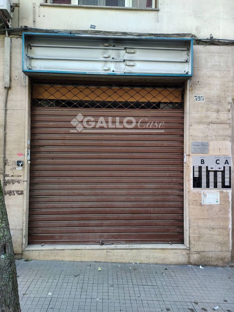  عقار تجاري في Cosenza, Italy 35متر مربع رقم 274777