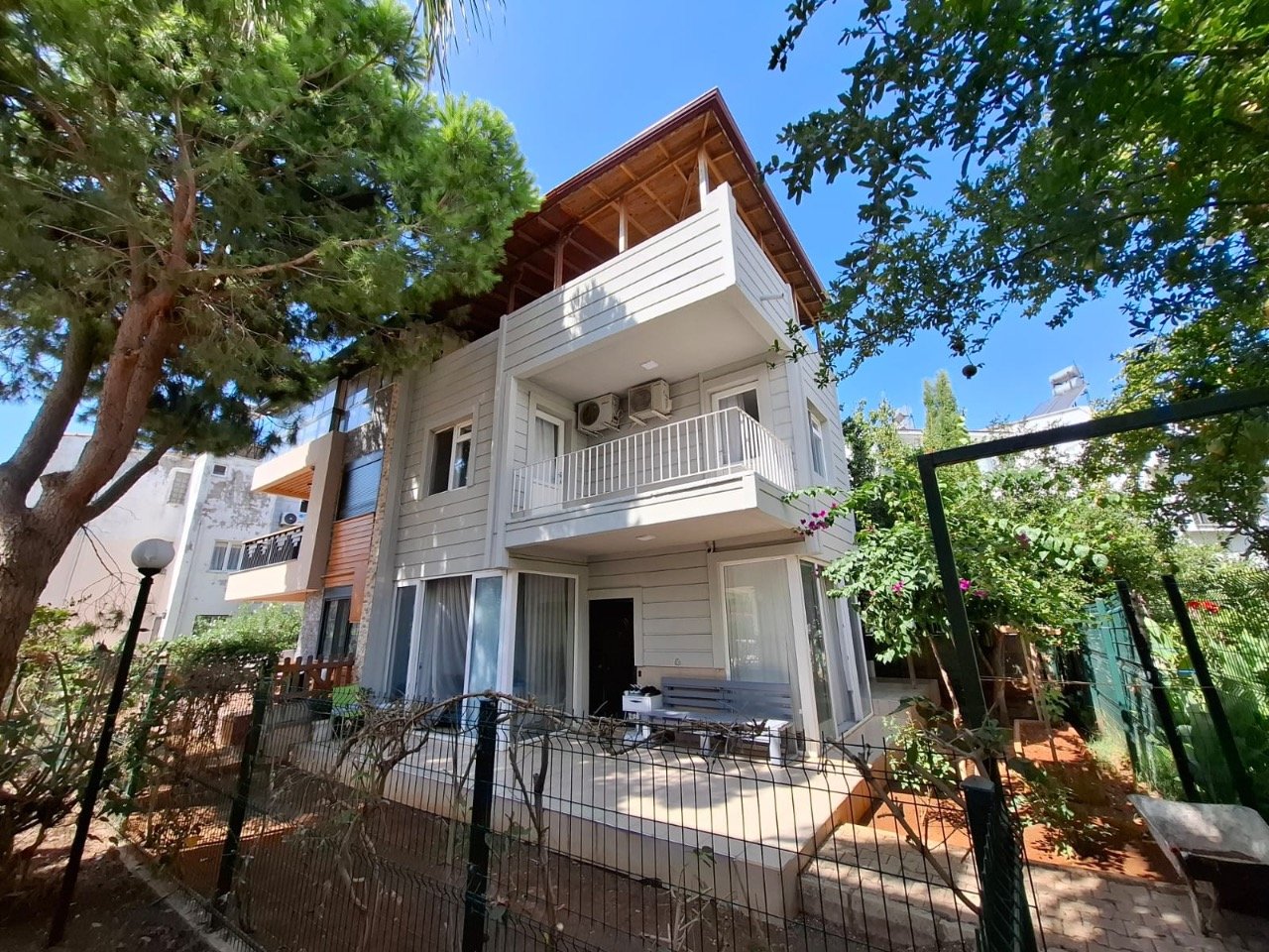 Вилла 4+1 в Серик, Турция № 26984