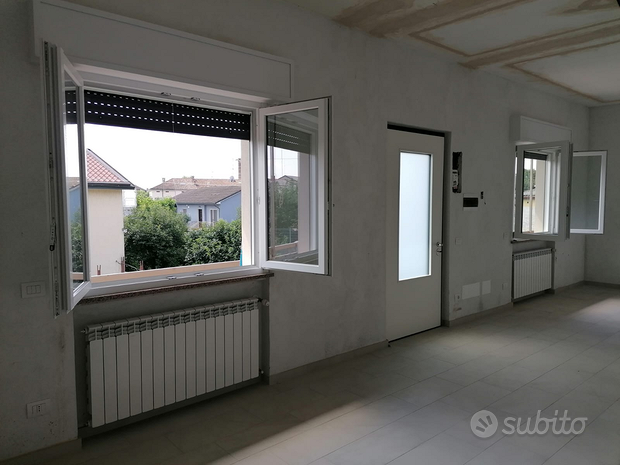 3غرفة شقة في Livraga, Italy رقم 298492