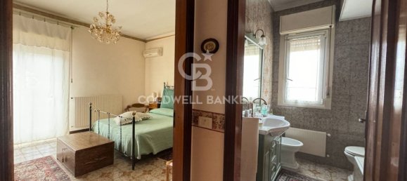 5 rooms Apartment in Ragusa, Italy No. 49672 24