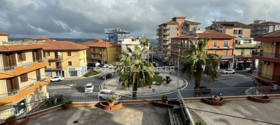 5 rooms Apartment in Ragusa, Italy No. 49672 32