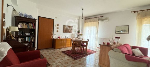 5 rooms Apartment in Ragusa, Italy No. 49672 11