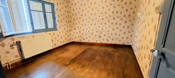 Casa de 2 dormitorios en Mezieres-lez-Clery, France No. 246483 8