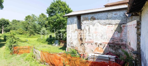 2 bedrooms House in Rogeno, Italy No. 260693 7