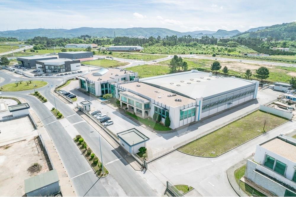 6030m² Commercial property in Porto de Mos, Portugal No. 251387