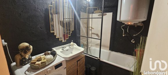 Adosado de 3 habitaciónes en Saint-Gaultier, France No. 235554 19