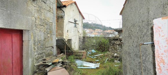 3 bedrooms House in Chavaes, Portugal No. 157419 8