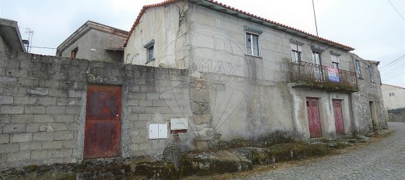 3 bedrooms House in Chavaes, Portugal No. 157419 2