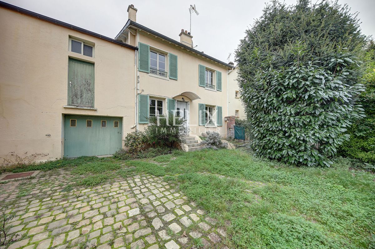 3 Schlafzimmer Haus in Le Pecq, France, Nr. 166849