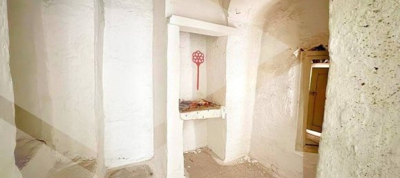 Imóvel comercial de 2 divisões em Triggiano, Italy N.º 20030 16