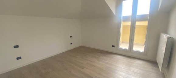 1 bedroom Penthouse in Montello, Italy No. 378761 4